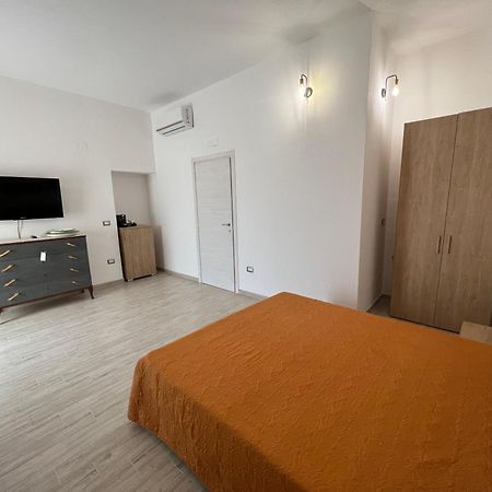 Residenza Giulia Hotel Scanzano Jonico Buitenkant foto