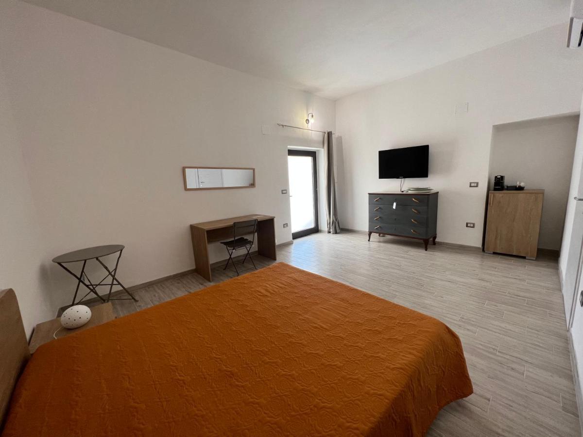 Residenza Giulia Hotel Scanzano Jonico Buitenkant foto