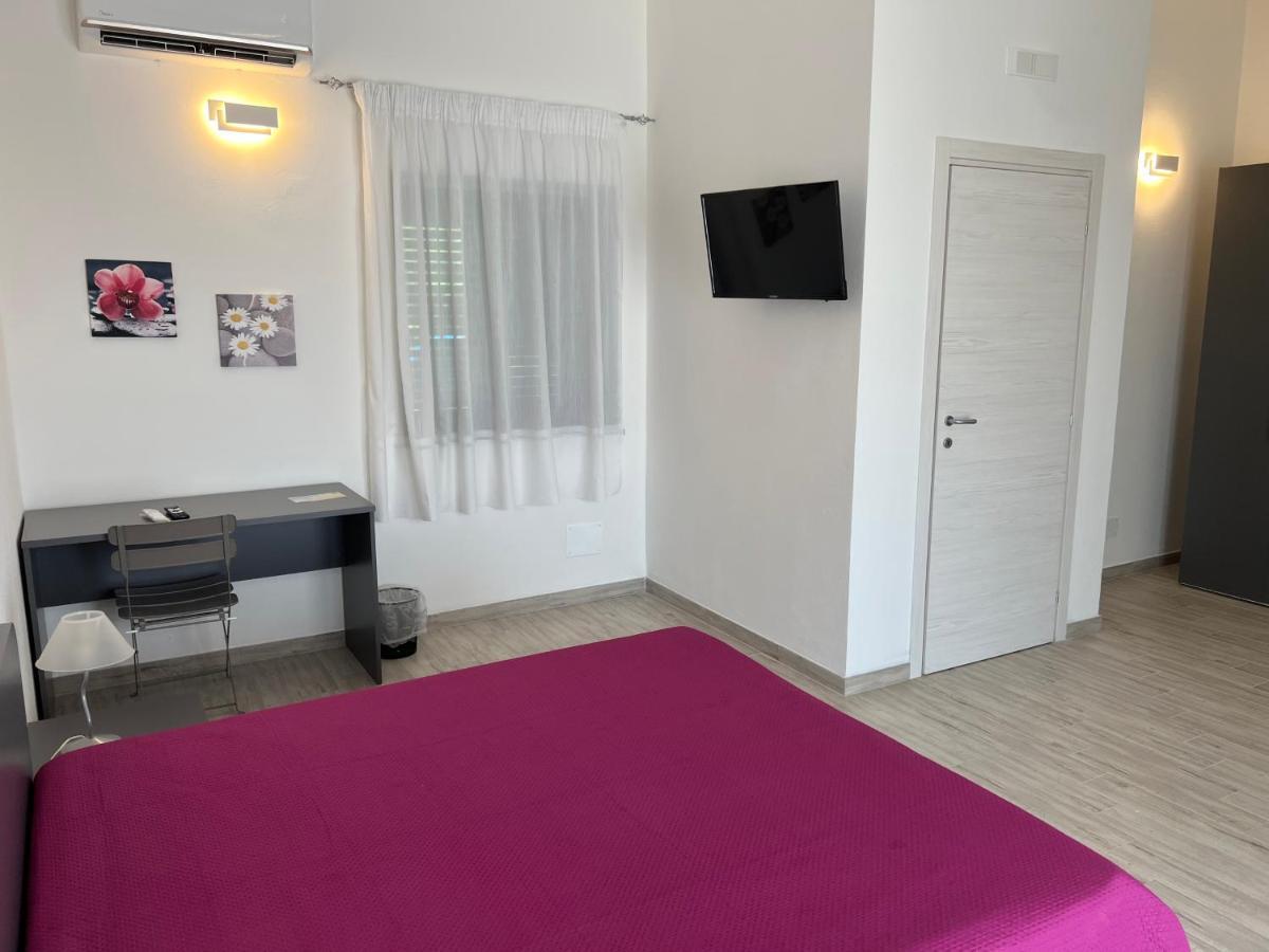 Residenza Giulia Hotel Scanzano Jonico Buitenkant foto