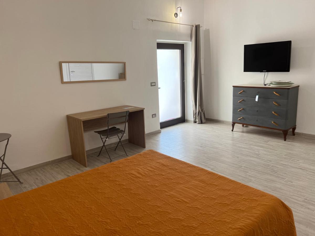Residenza Giulia Hotel Scanzano Jonico Buitenkant foto